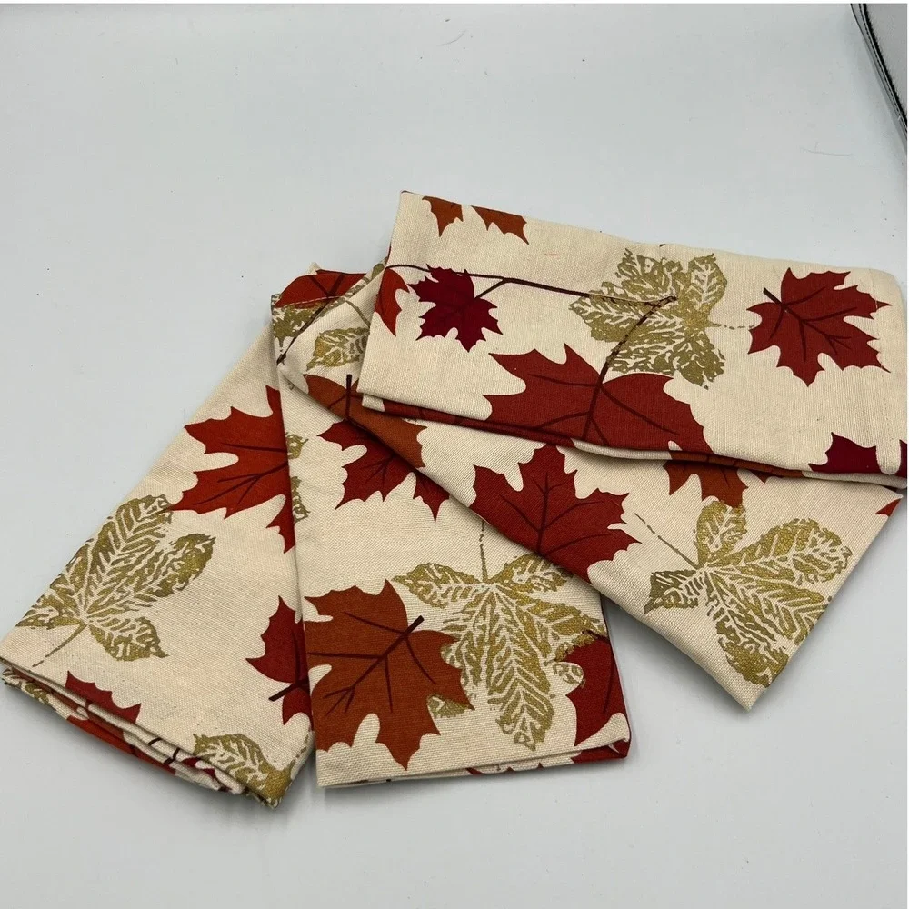 Well Dressed Home Napkins Set of 4 18x18 Cream Red Gold New Autumn Leaf Cotton